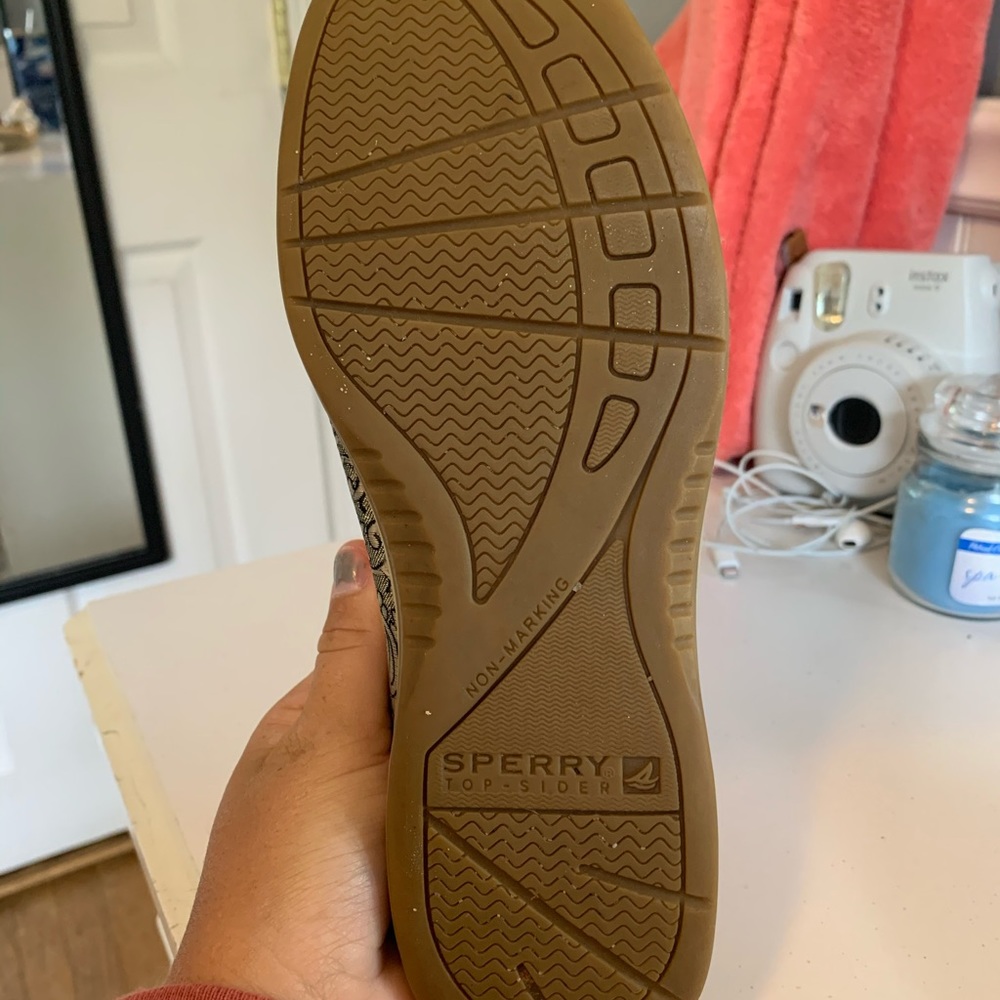 Sperry’s - Picture 3 of 3